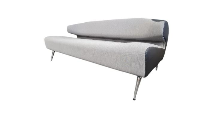 Artifort C 725 Bird Sofa